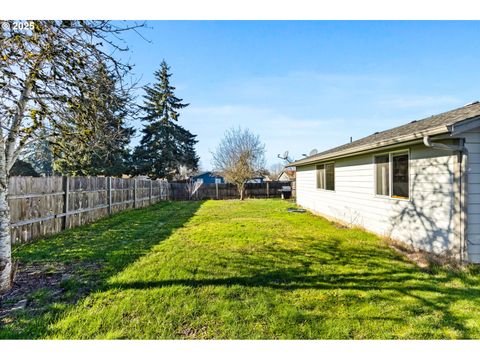 A home in Aumsville