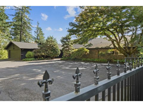 3450 SW 44TH AVE Portland OR 97221