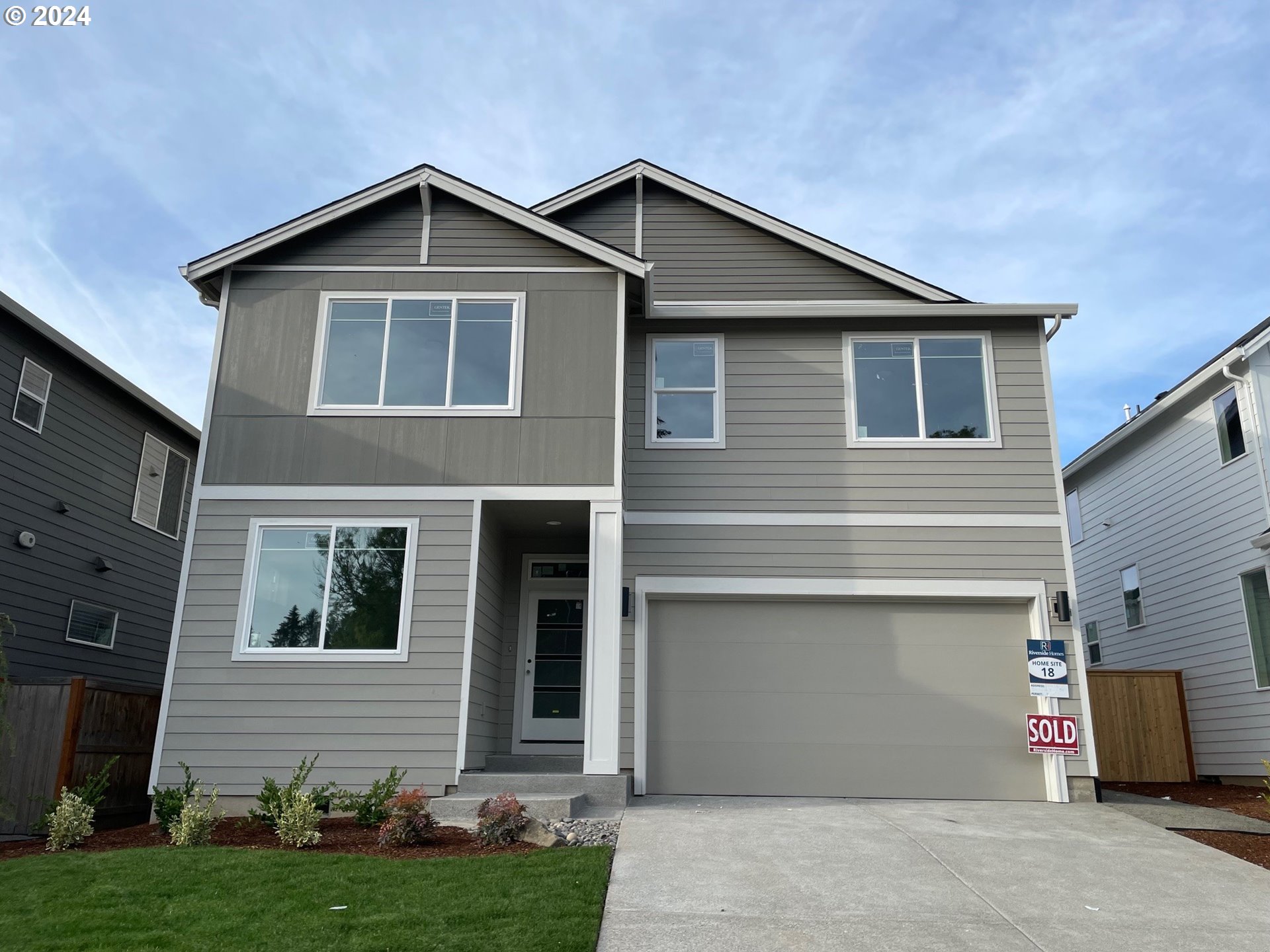 Sherwood, Oregon 97140, United States, 5 Bedrooms Bedrooms, ,3 BathroomsBathrooms,Residential,Pending,50969