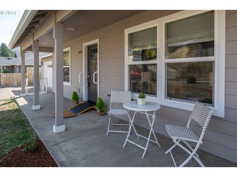 A home in Sutherlin