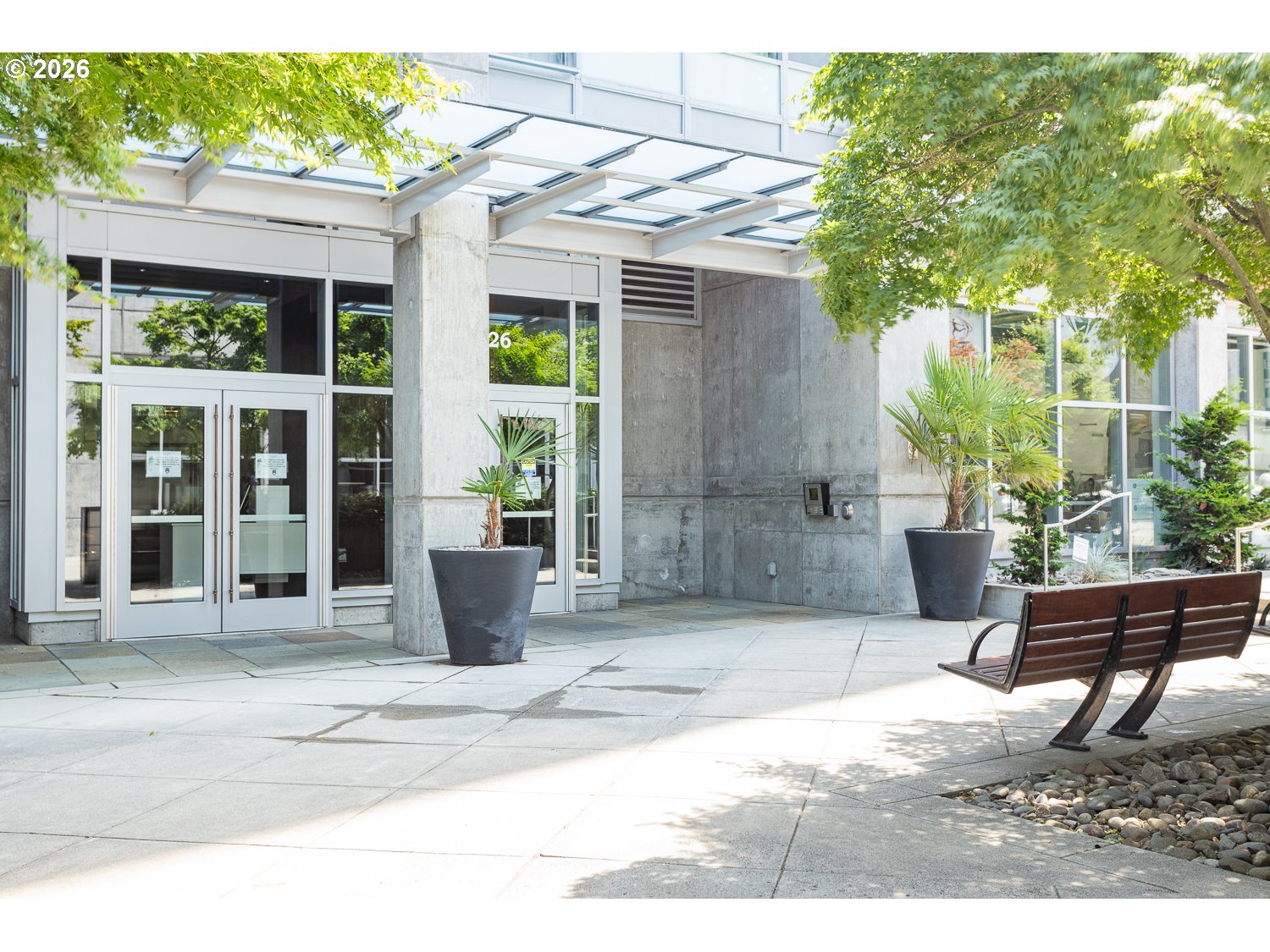 1926 W BURNSIDE ST 1404