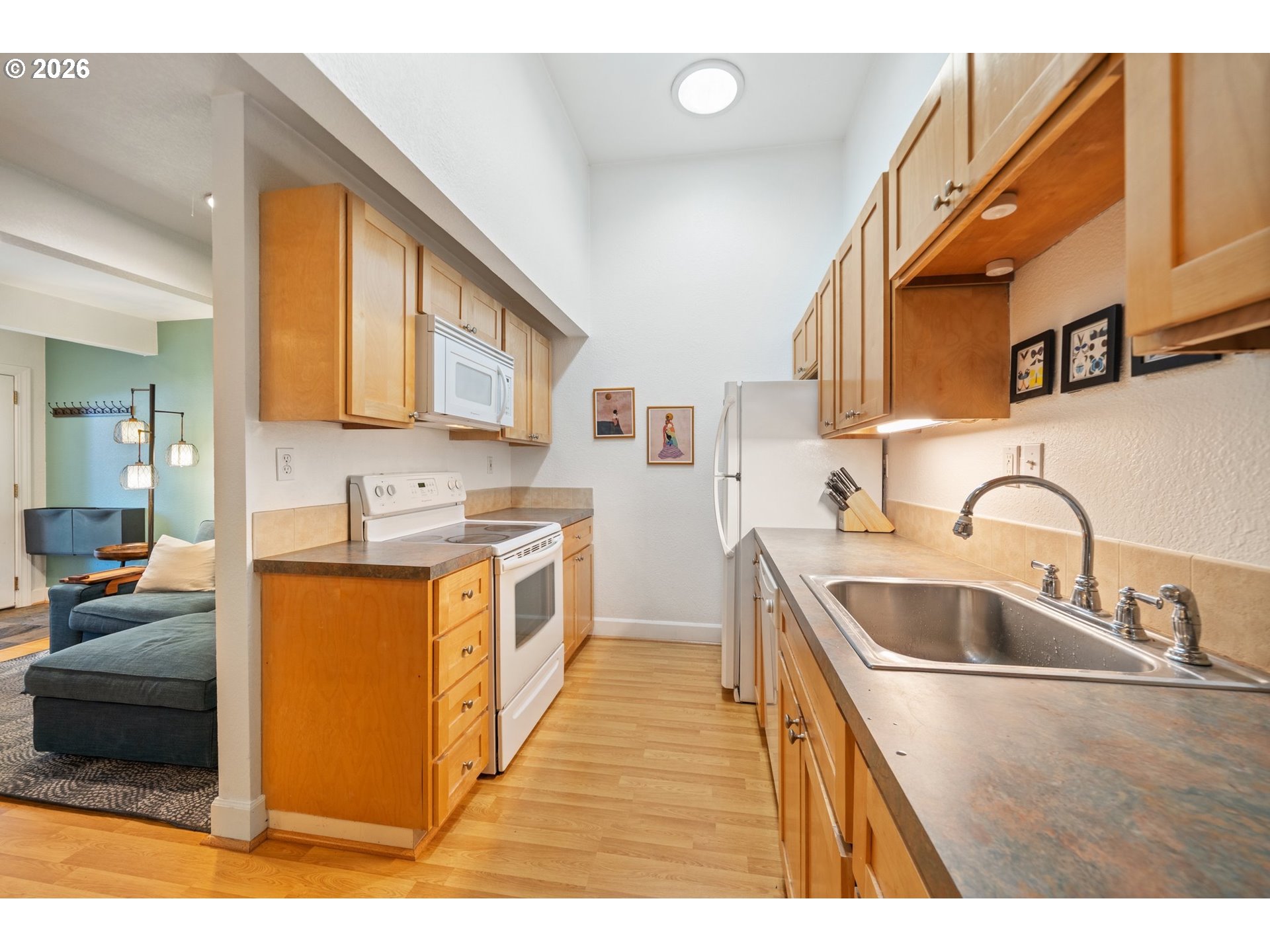 7302 N NEW YORK AVE 2