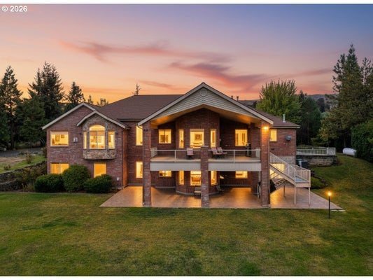 13767 N BANK RD, ROSEBURG, OR 97470 - Image e705ca9c3d85754488bfdef905fb6f23/64960192