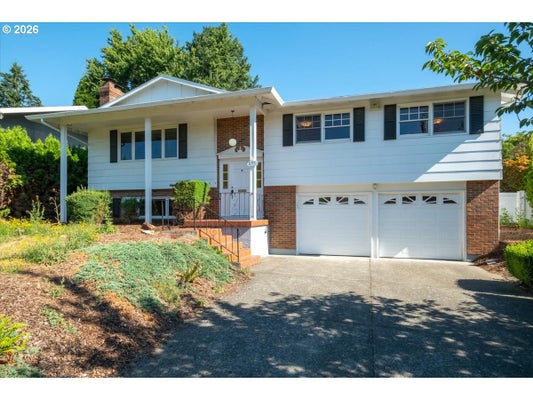 895 NW 3RD ST, GRESHAM, OR 97030 - Image e71aae7e3b2a2c4be804f93663f7dc55/1508330988
