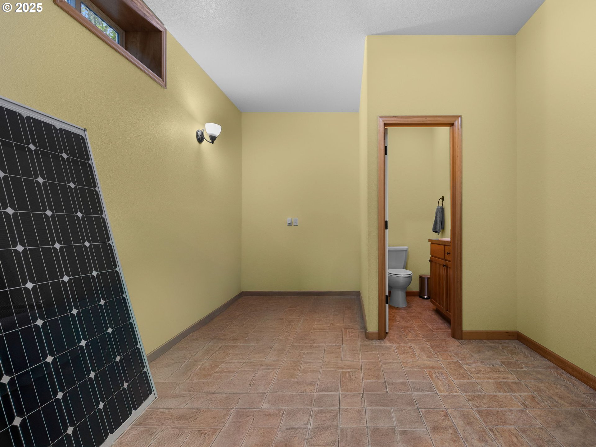 Rhododendron, Oregon 97049, United States, 4 Bedrooms Bedrooms, ,3 BathroomsBathrooms,Residential,Active,93126