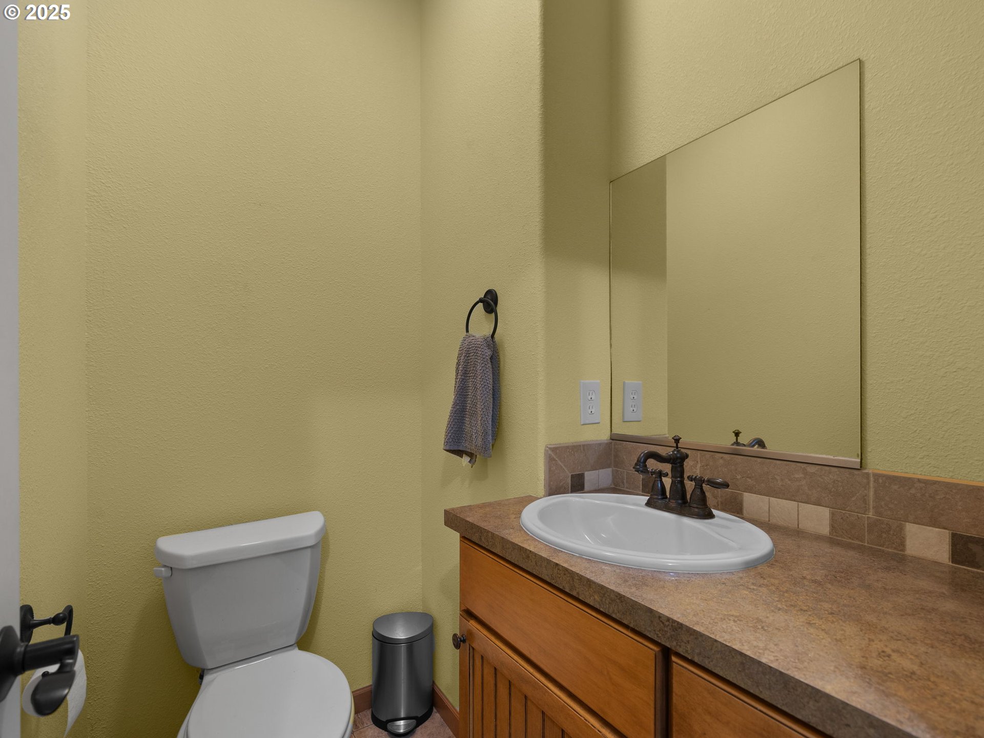 Rhododendron, Oregon 97049, United States, 4 Bedrooms Bedrooms, ,3 BathroomsBathrooms,Residential,Active,93126