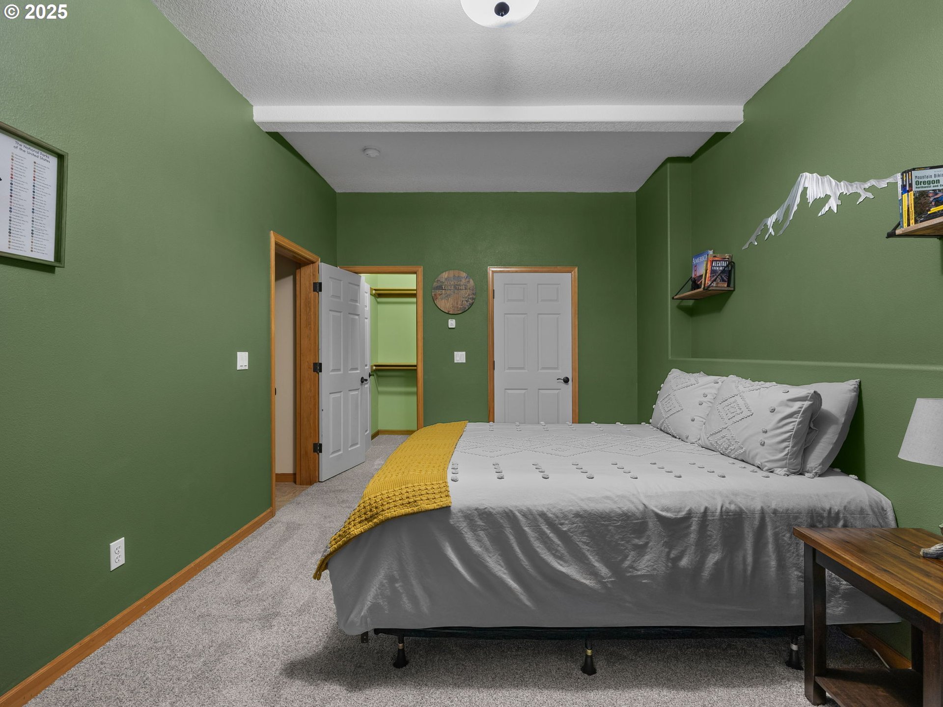 Rhododendron, Oregon 97049, United States, 4 Bedrooms Bedrooms, ,3 BathroomsBathrooms,Residential,Active,93126