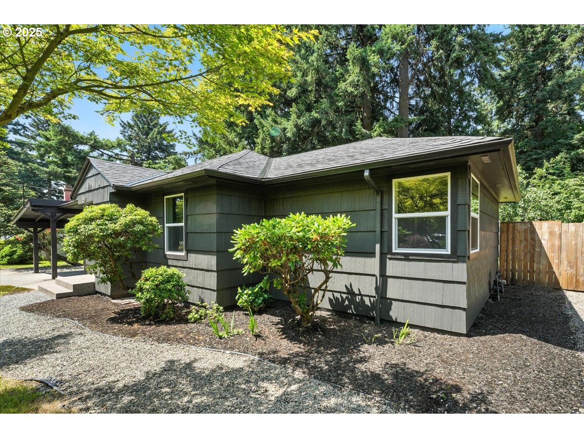 841 NE 113TH AVE