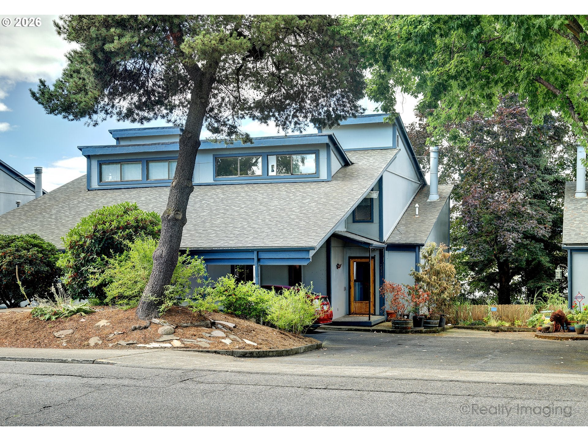 616 N TOMAHAWK ISLAND DR