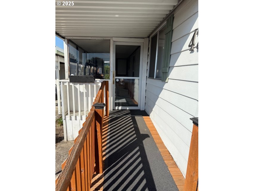 5422 PORTLAND RD NE 47