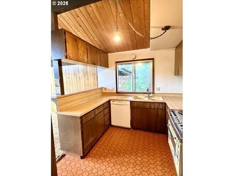 Tiny photo for 32424 Camas Swale Rd, Creswell, OR 97426 (MLS # 656208812)