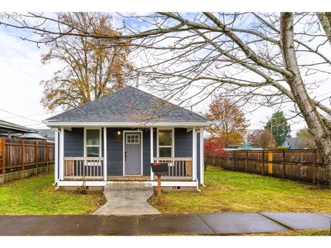 A home in Albany