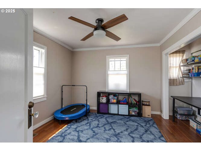 Newberg, Oregon 97132, United States, 4 Bedrooms Bedrooms, ,2 BathroomsBathrooms,Residential,Active,151557