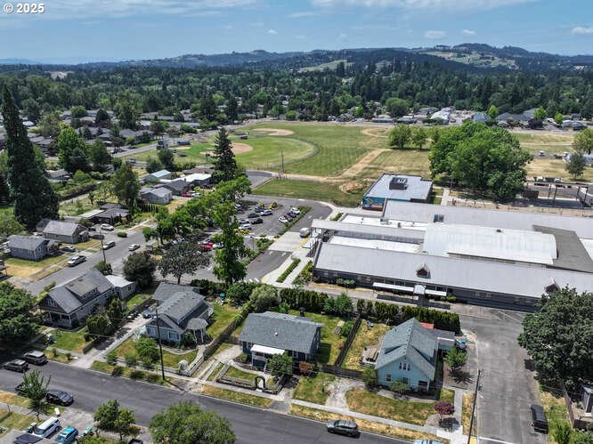 Newberg, Oregon 97132, United States, 4 Bedrooms Bedrooms, ,2 BathroomsBathrooms,Residential,Active,151557