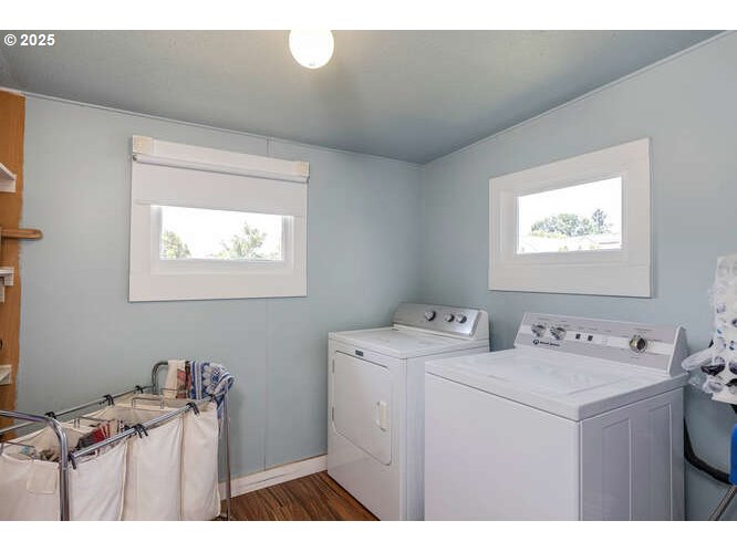 Newberg, Oregon 97132, United States, 4 Bedrooms Bedrooms, ,2 BathroomsBathrooms,Residential,Active,151557