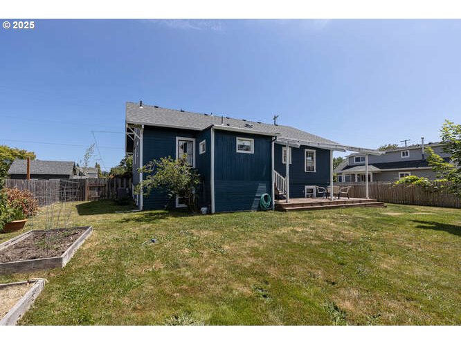 Newberg, Oregon 97132, United States, 4 Bedrooms Bedrooms, ,2 BathroomsBathrooms,Residential,Active,151557