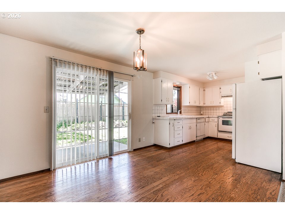 730 ARCADIA DR