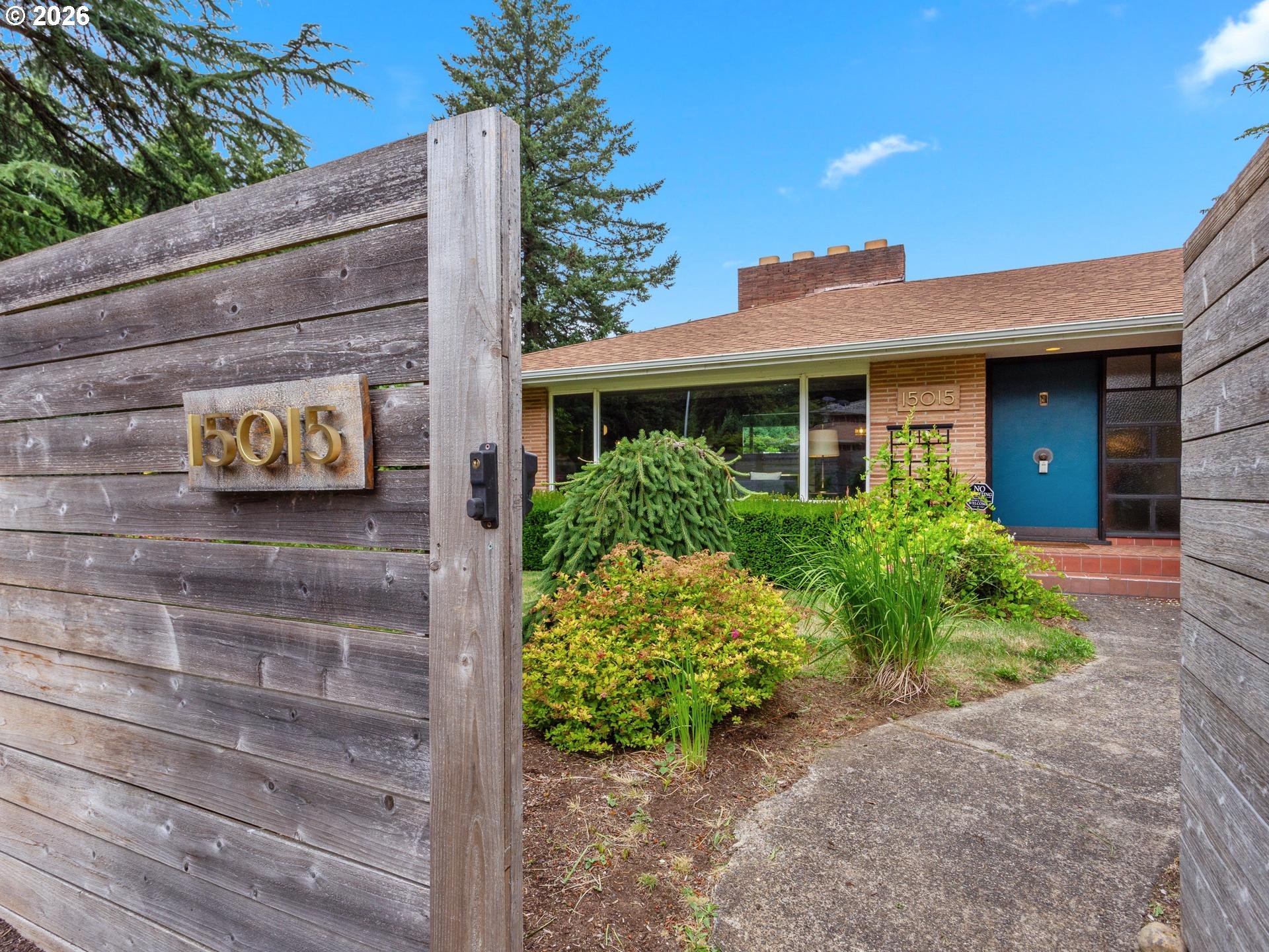 15015 NE MULTNOMAH ST