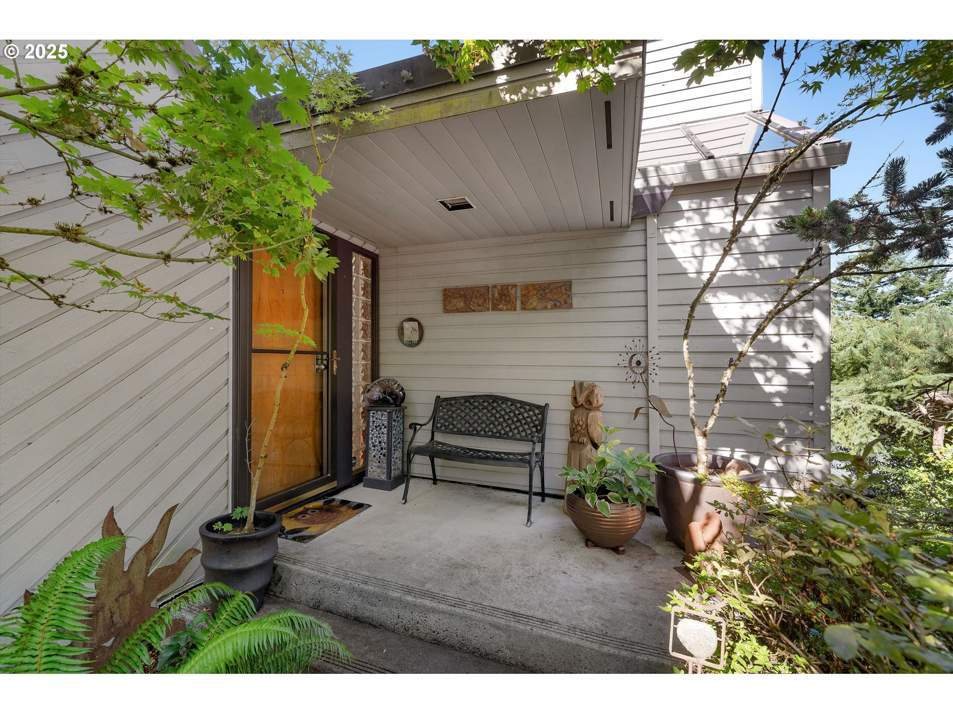 3123 NE ROCKY BUTTE RD