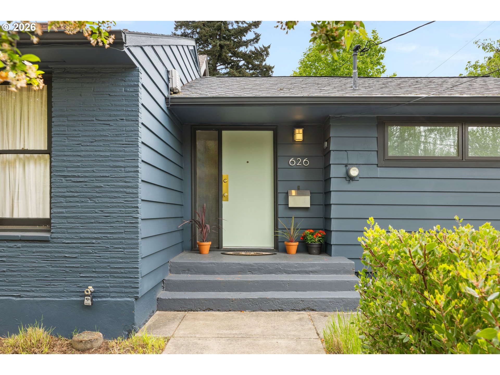 626 SE 42ND AVE