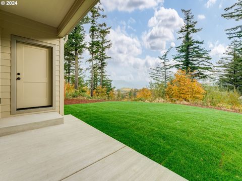 A home in Cascade Locks