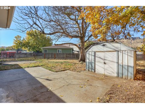 A home in The Dalles