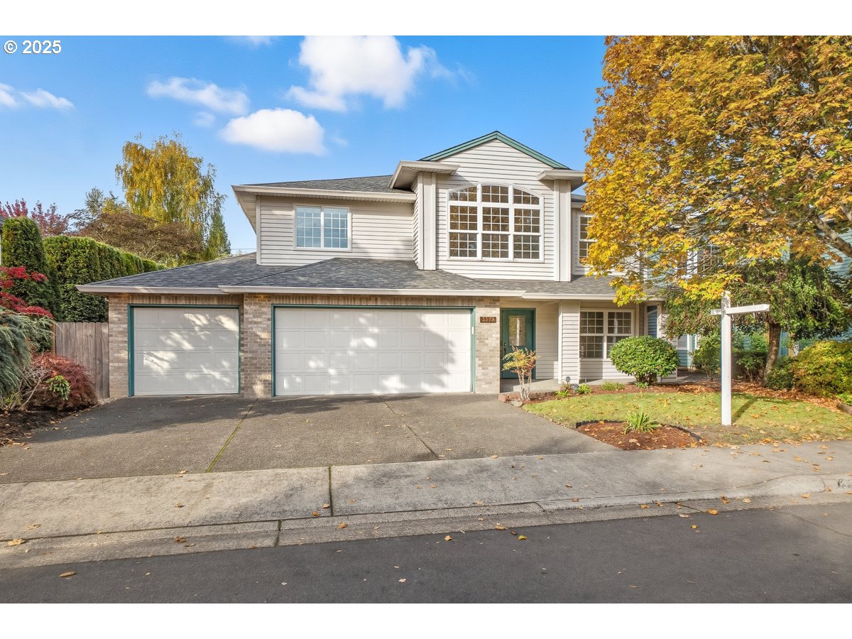 3379 NW BANFF DR