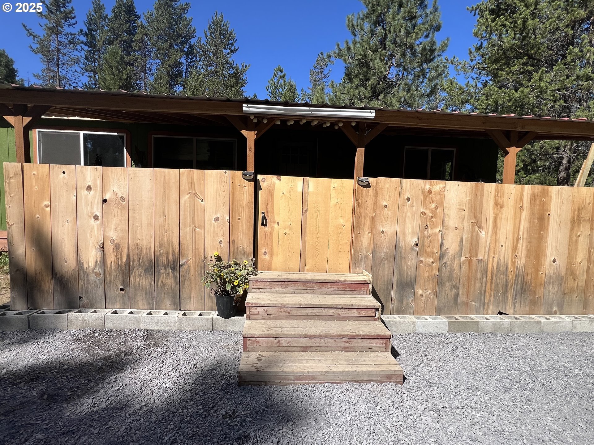136442 E FRIENDLY LN
