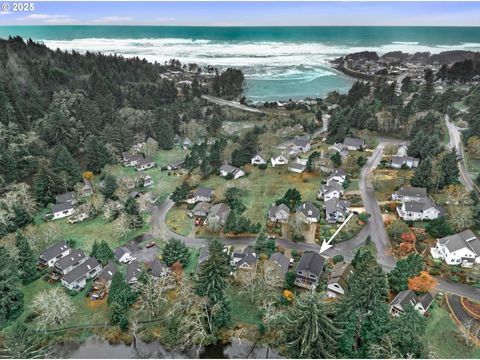 A home in Yachats