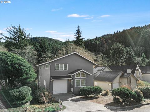 A home in Yachats