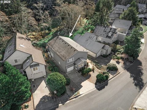 A home in Yachats