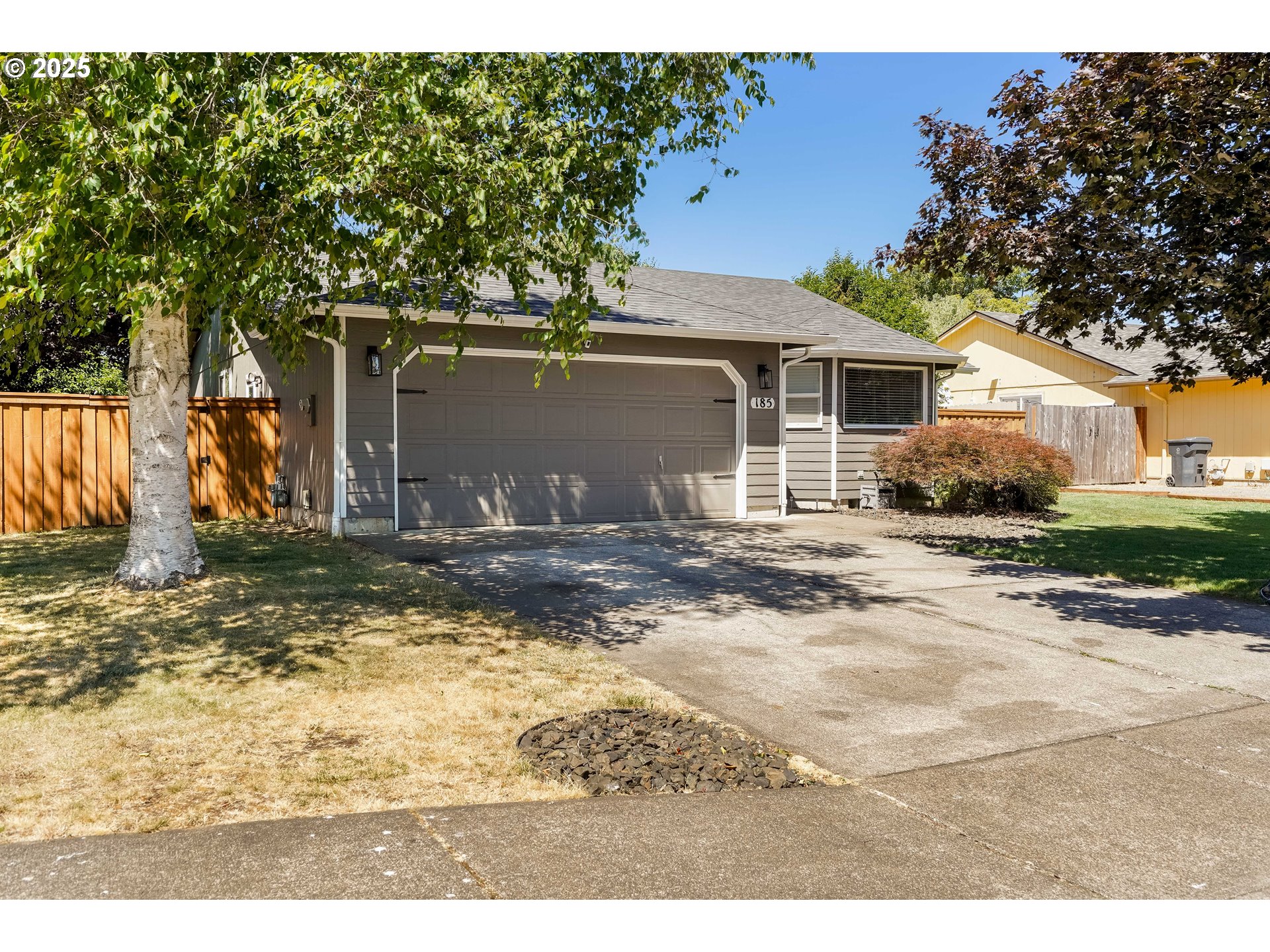 Dallas, Oregon 97338, United States, 3 Bedrooms Bedrooms, ,2 BathroomsBathrooms,Residential,Pending,171496