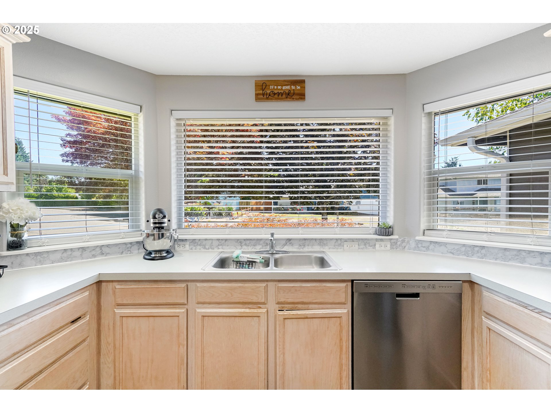 Dallas, Oregon 97338, United States, 3 Bedrooms Bedrooms, ,2 BathroomsBathrooms,Residential,Pending,171496