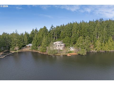 5816 MARTIN RD Florence OR 97439