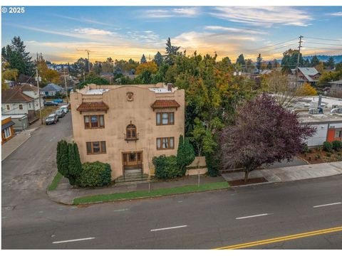 2634 NE BROADWAY ST Portland OR 97232