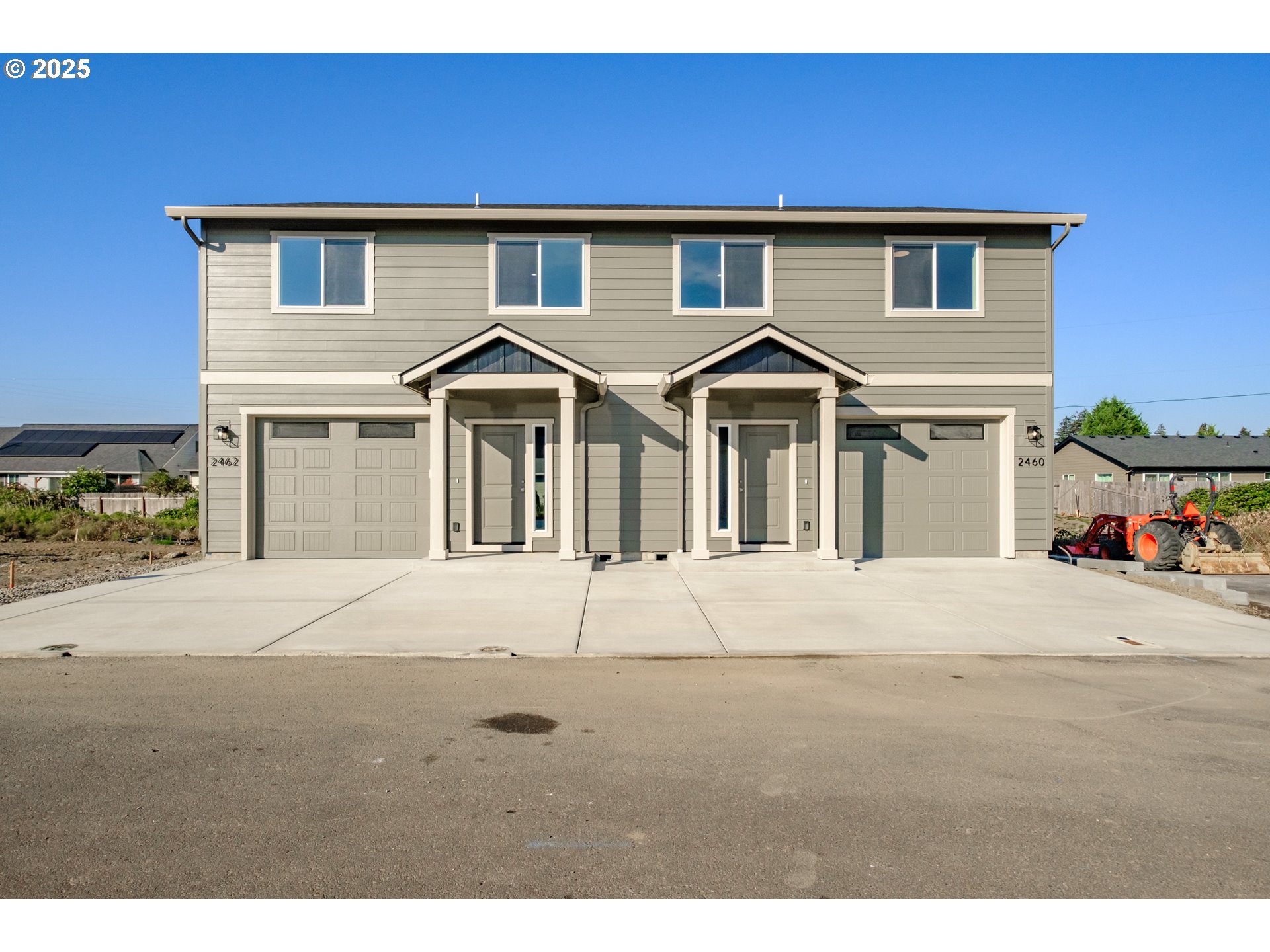 Lebanon, Oregon 97355, United States, 3 Bedrooms Bedrooms, ,3 BathroomsBathrooms,Residential,Pending,242425