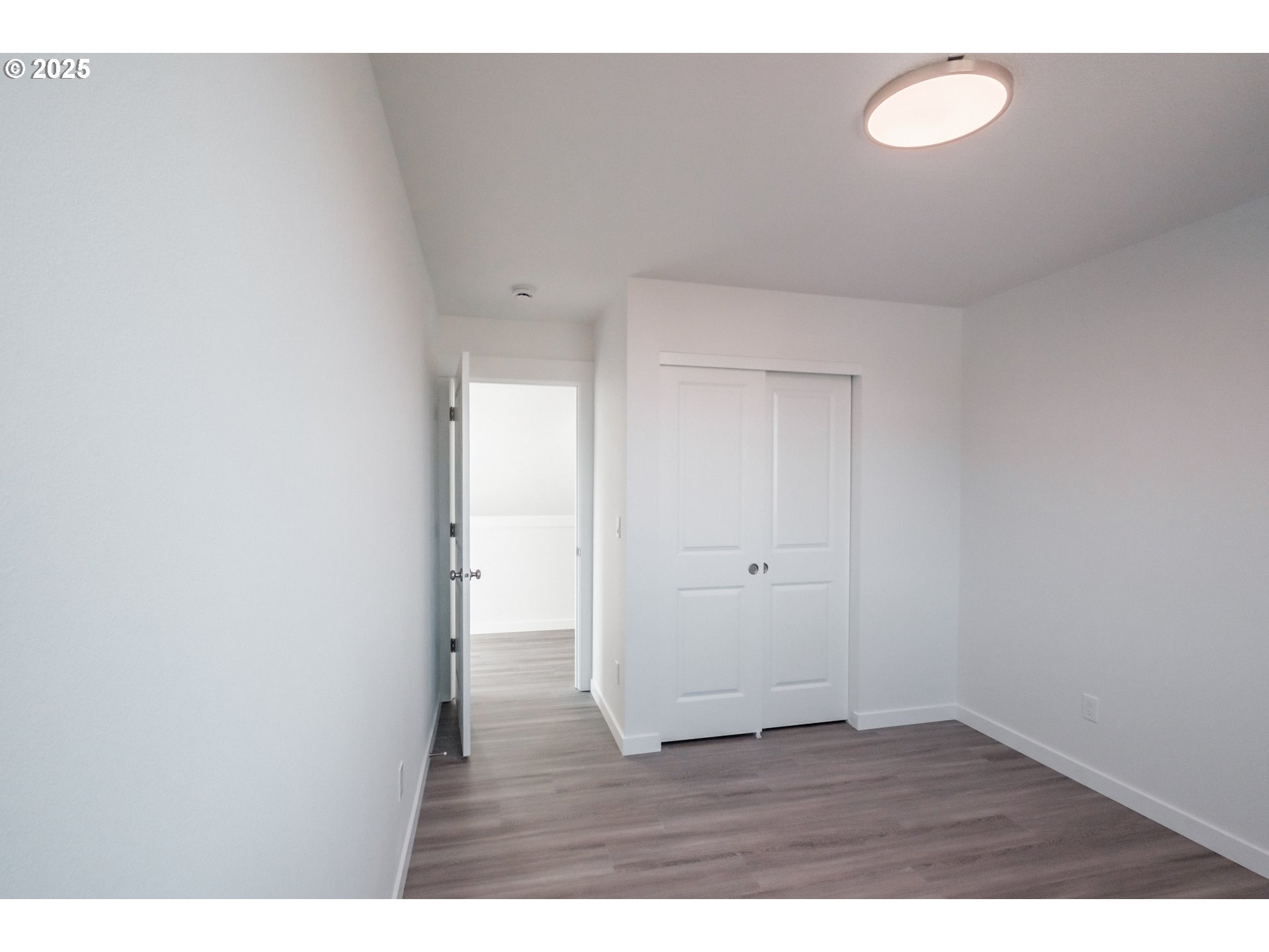 Lebanon, Oregon 97355, United States, 3 Bedrooms Bedrooms, ,3 BathroomsBathrooms,Residential,Pending,242425