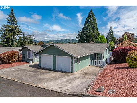 2731 W LORRAINE AVE 9 Roseburg OR 97471