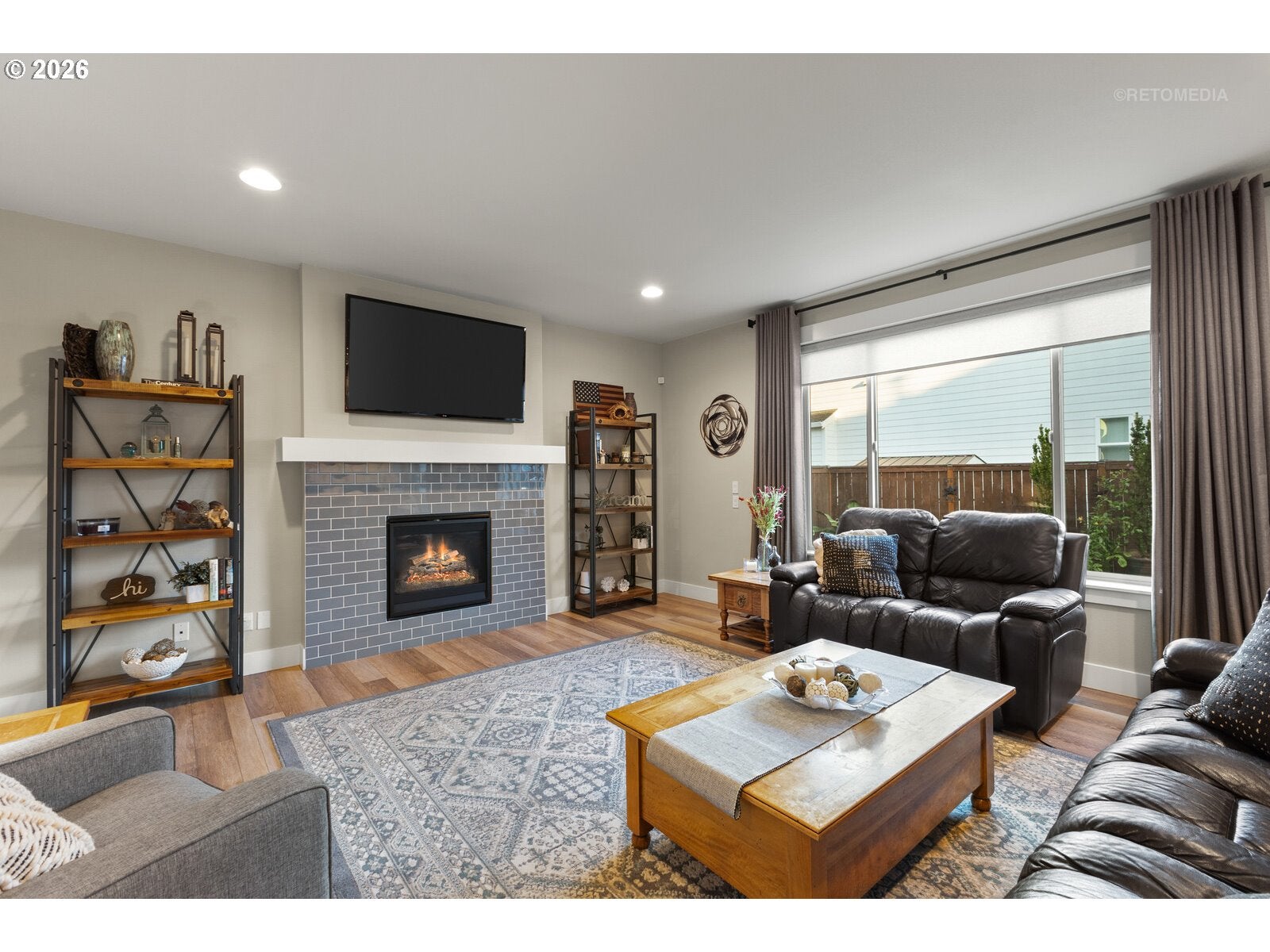 1524 NE 17TH AVE