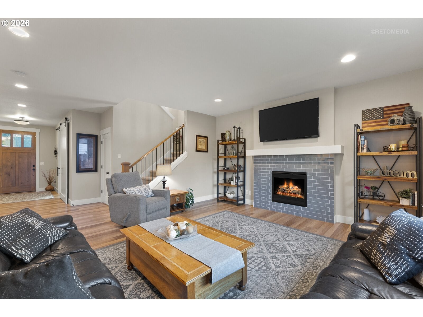 1524 NE 17TH AVE