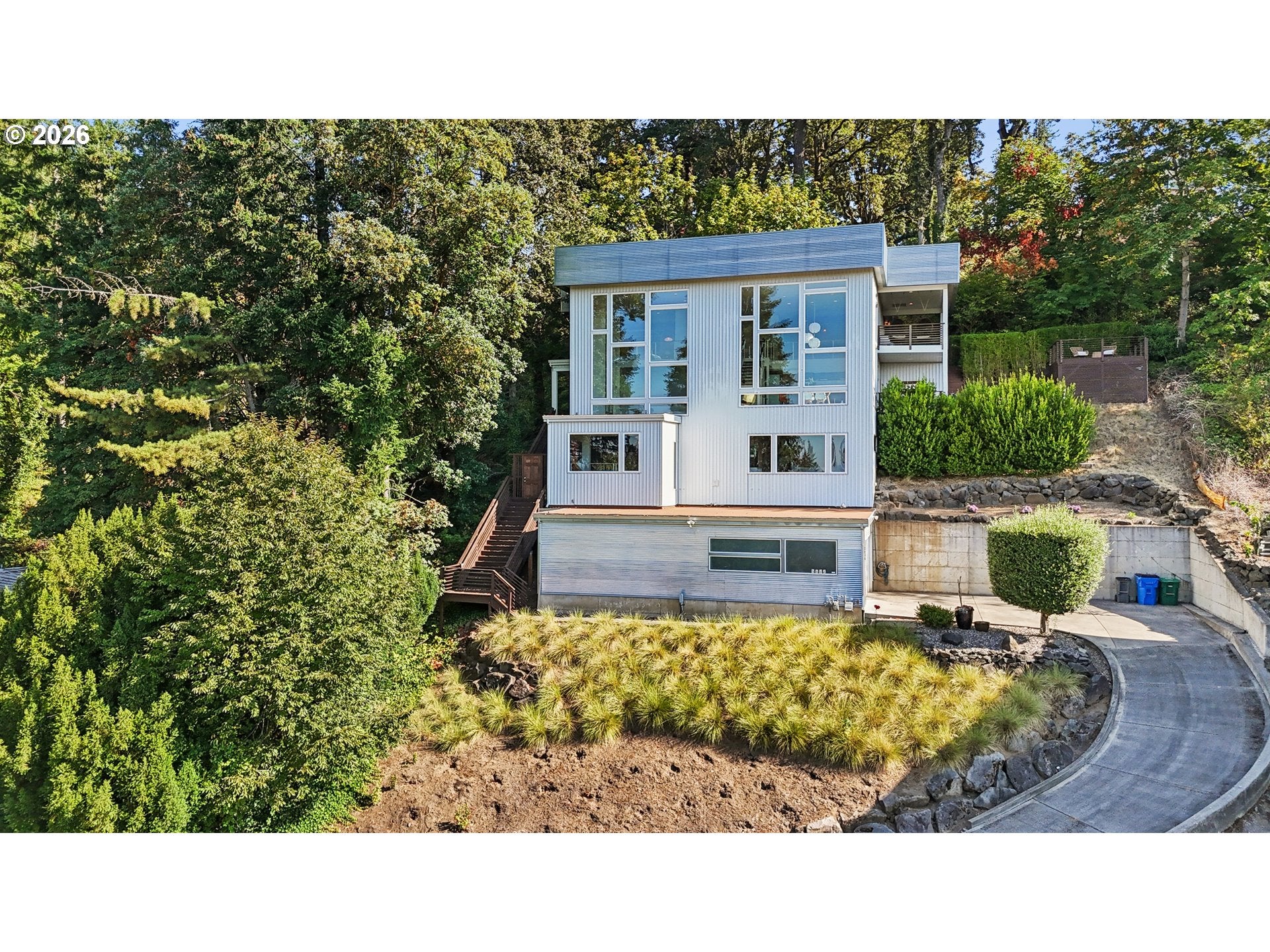 3816 EDGEWOOD DR
