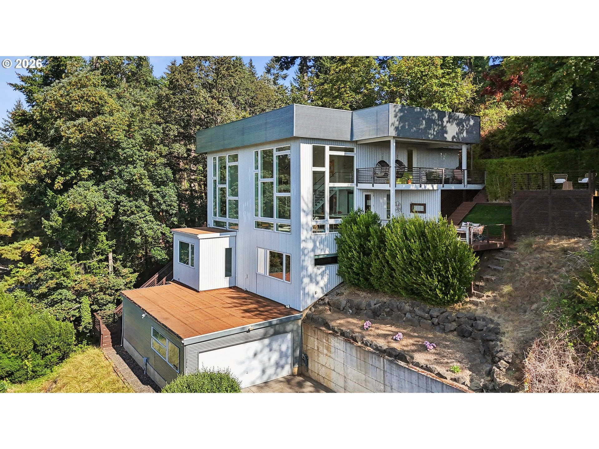 3816 EDGEWOOD DR