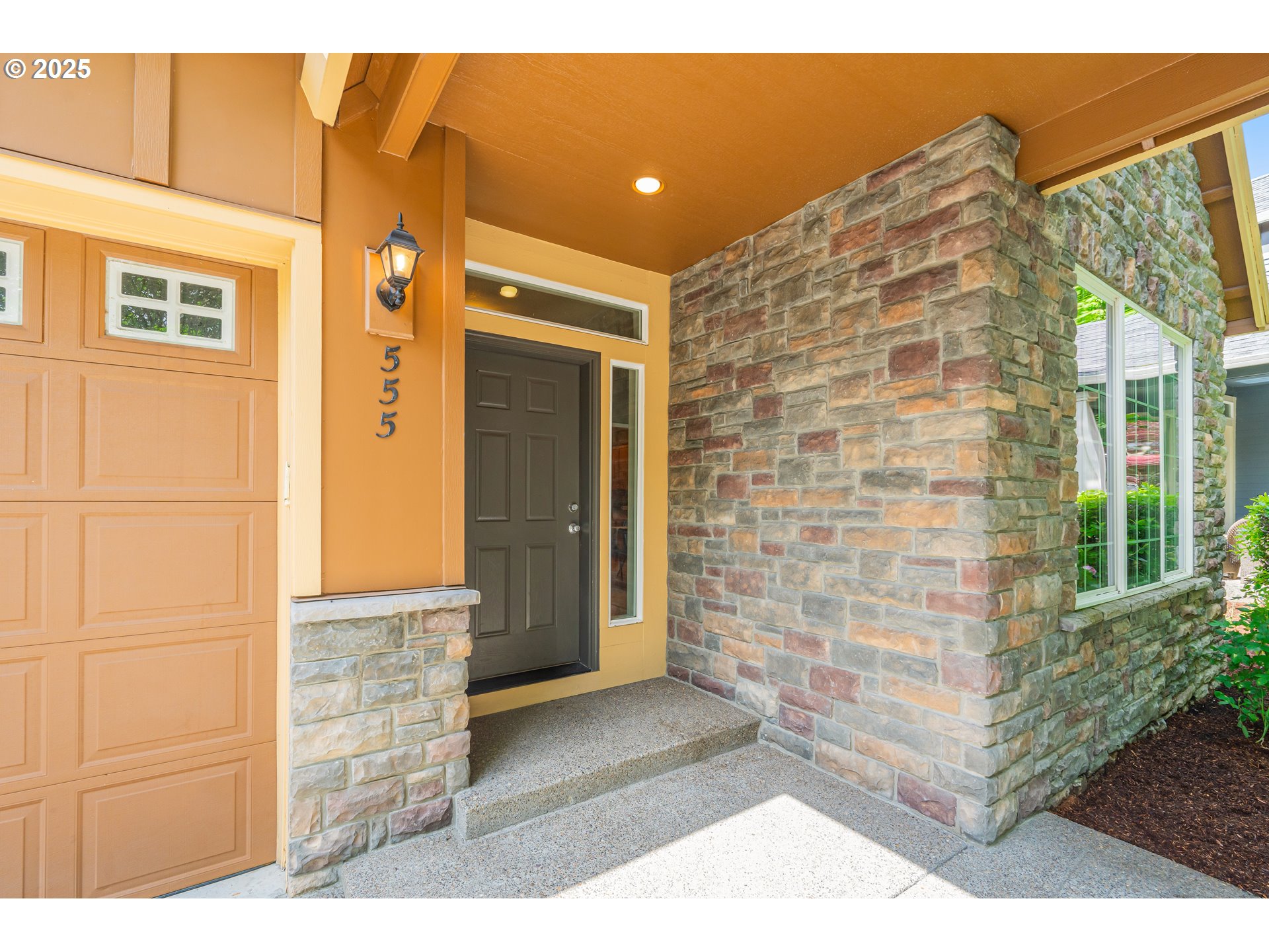 555 NE 58TH AVE