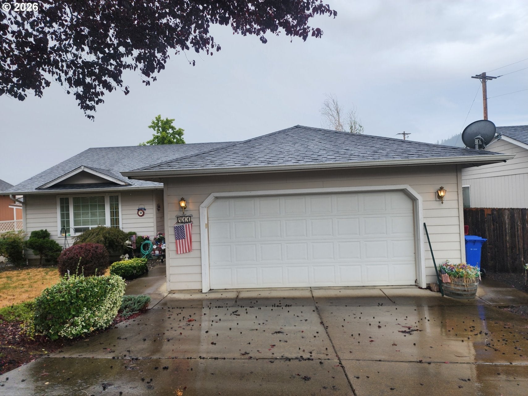 411 SUNNYSIDE DR