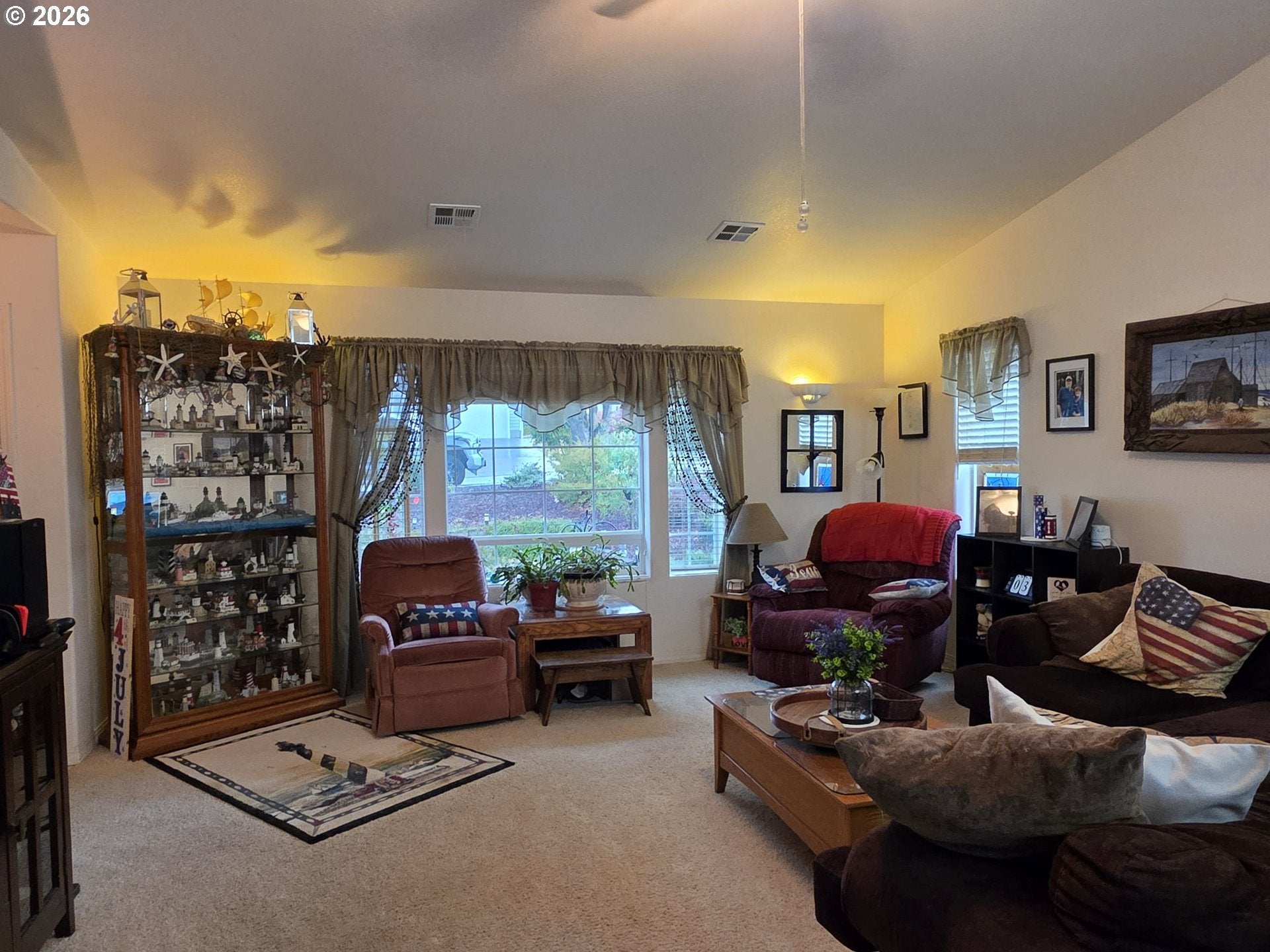 411 SUNNYSIDE DR