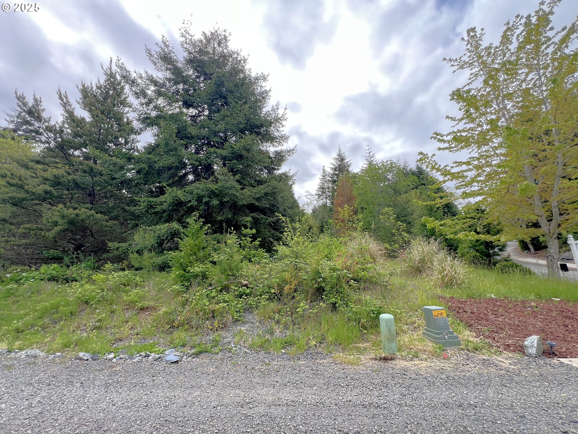 2211 Timberline DR 27