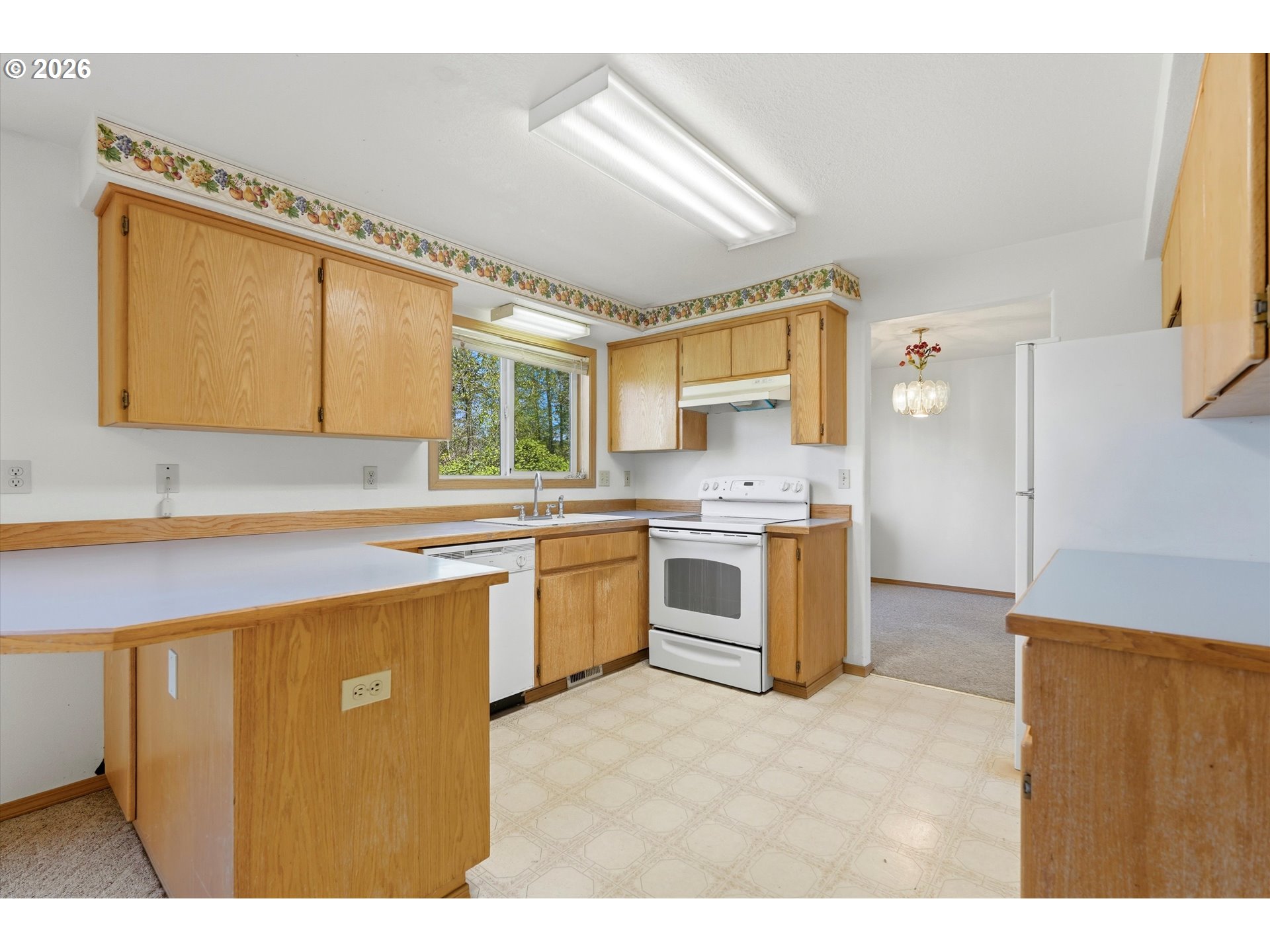 12205 SE MOUNTAIN SUN DR