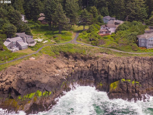 SE DAVIS LN, NEWPORT, OR 97365 - Image e8a6c9ced65da2709e994bc4f90e0614/3206279305