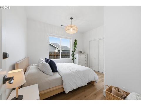 Tiny photo for 109 Robin Ct, Creswell, OR 97426 (MLS # 780191960)