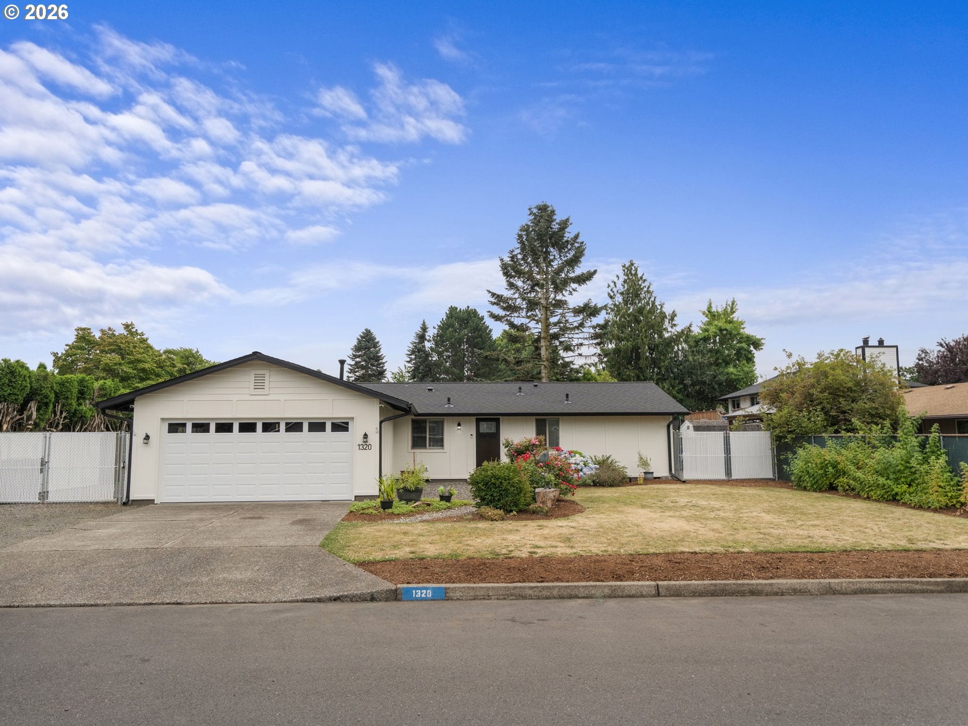 1320 NE 17TH ST